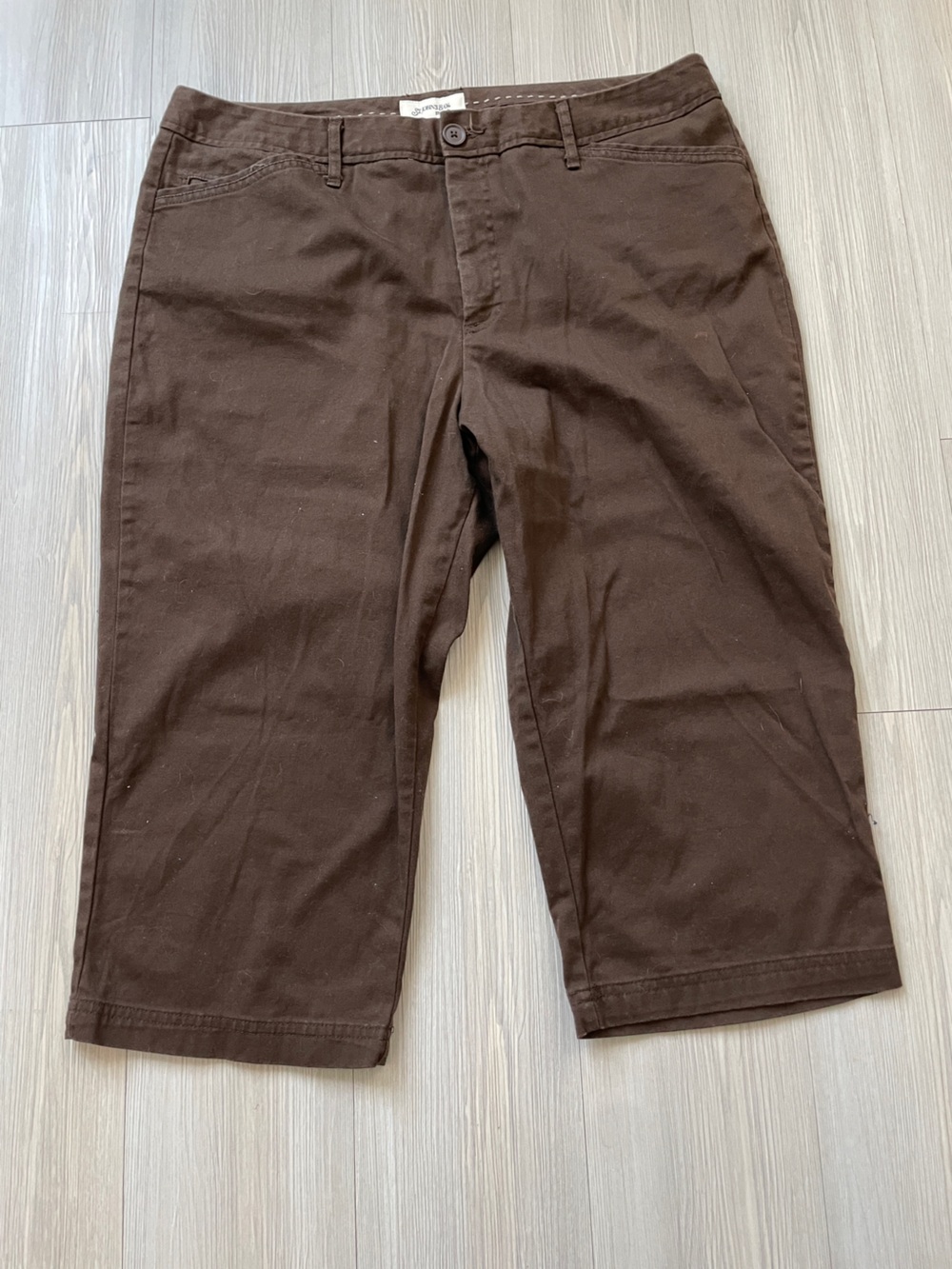 St. John's Bay Women’s Chocolate Brown Capris